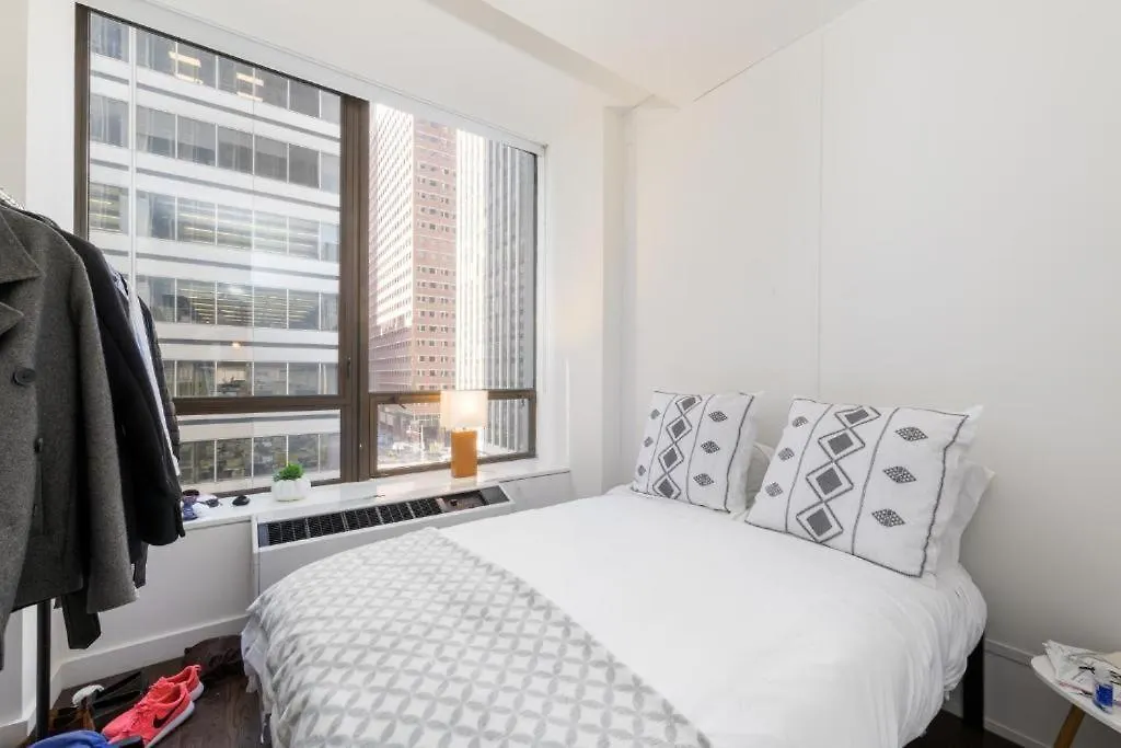 Luxury 5 Bedroom 2 Bath Apartment In Nyc! New York